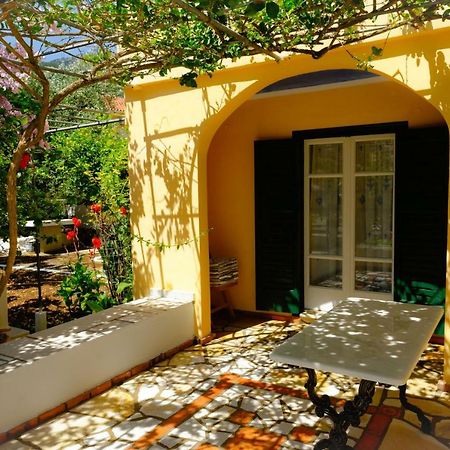 House With Garden Near The Sea Lägenhet Agia Efimia Exteriör bild